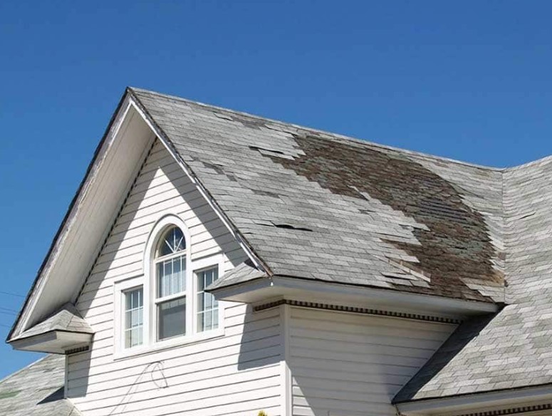 reasons to replace your roof in Rockford