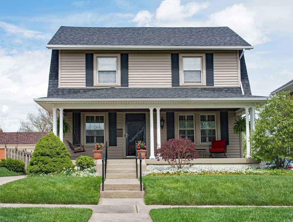 trusted asphalt shingle roofing expert in Rockford